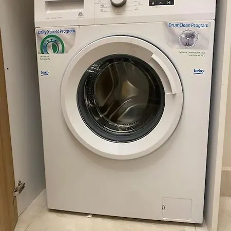 Centre Stylish With Private Backyard Appartement