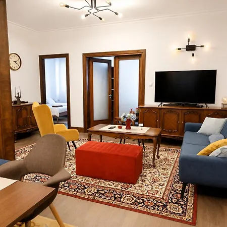 Lejlighed Centre Stylish With Private Backyard