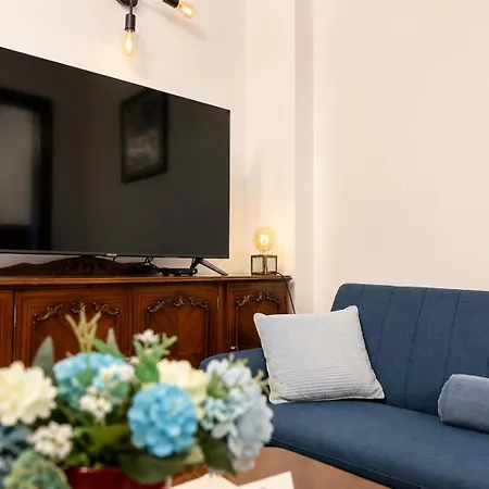 Διαμέρισμα Centre Stylish With Private Backyard