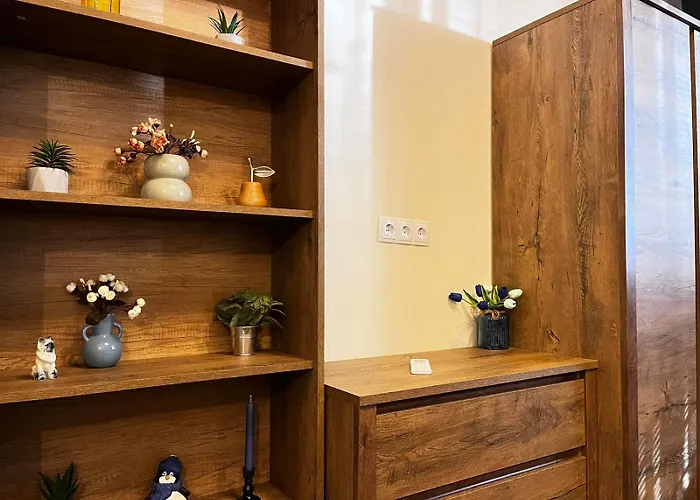 Centre Stylish With Private Backyard * סופיה