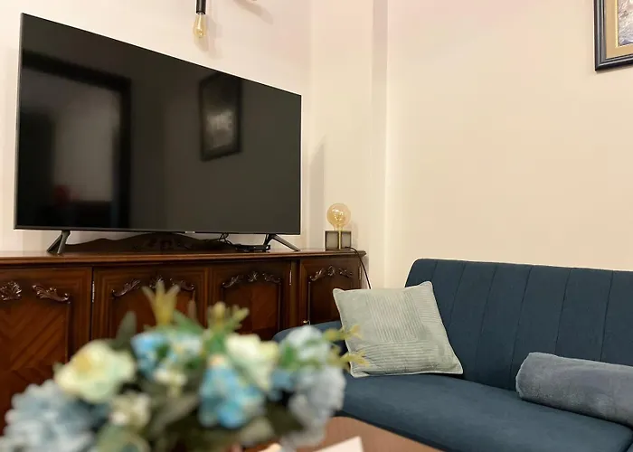 Centre Stylish With Private Backyard Apartament *