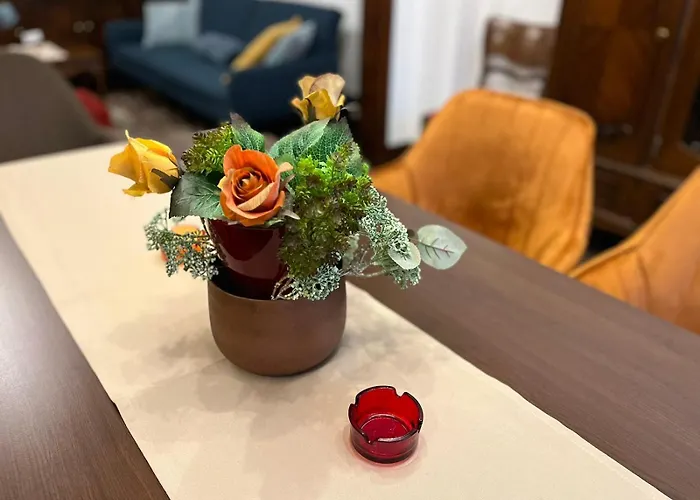 דירה Centre Stylish With Private Backyard *